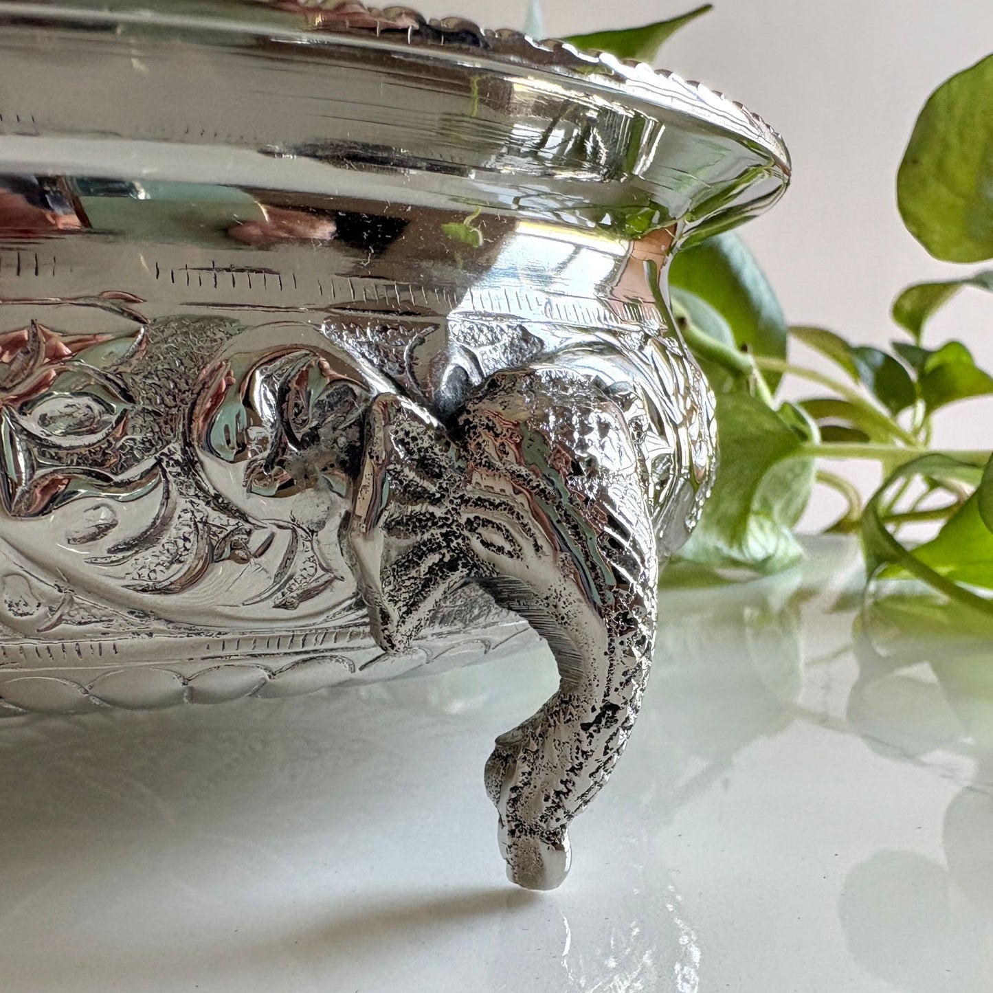 Nurein - Brass Urli, Nickel Finish
