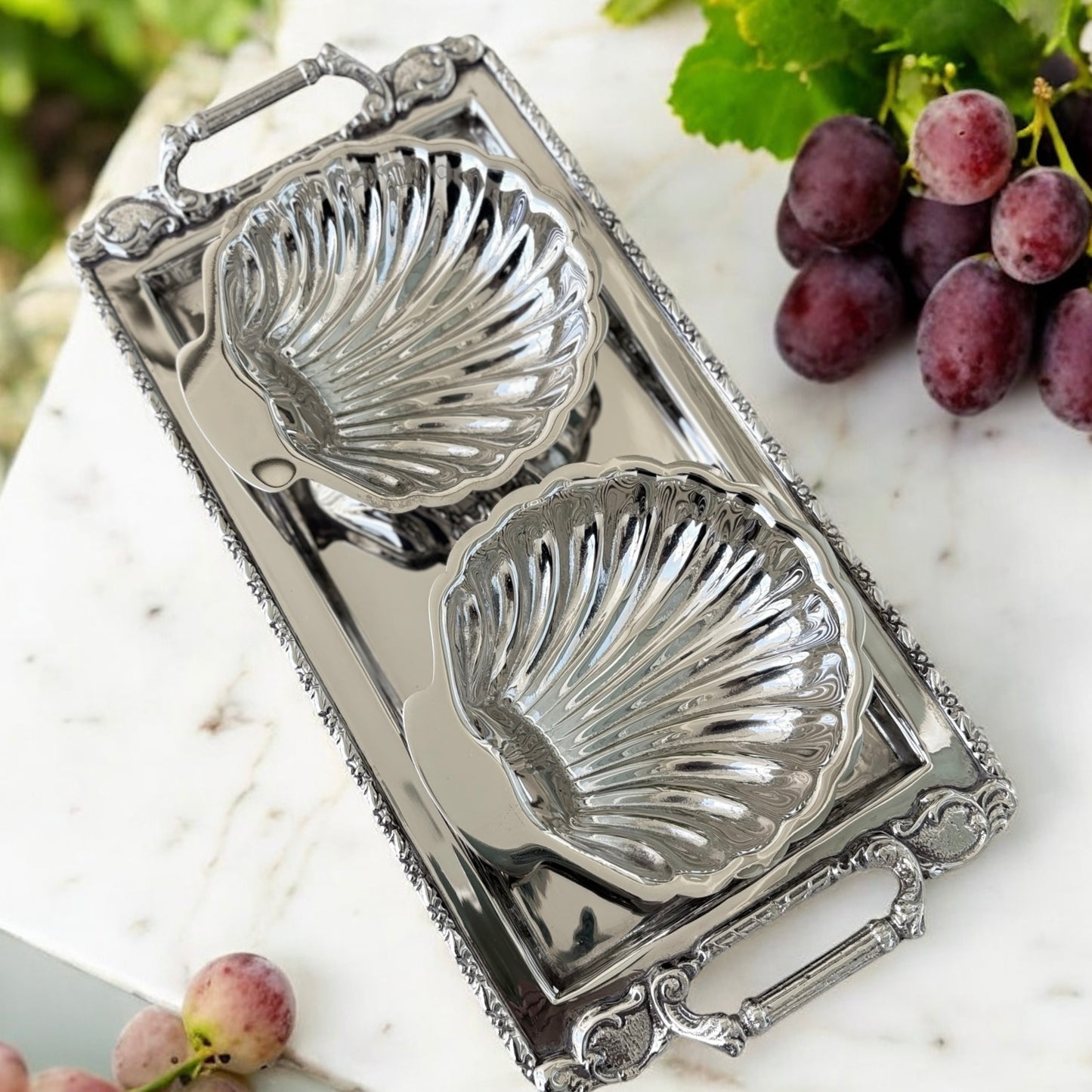 Mahrin - Set of 2 Shell Dish in Brass