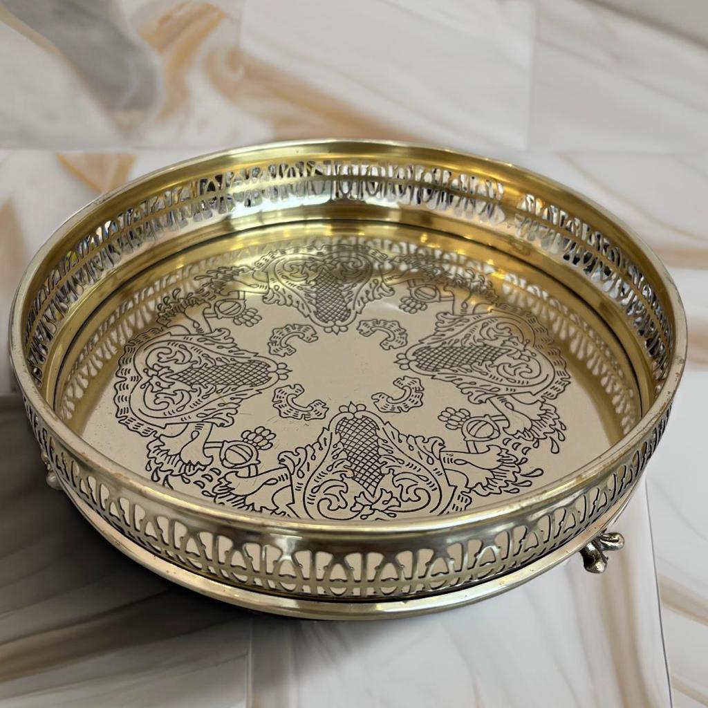 Názm Round -Solid Brass Tray