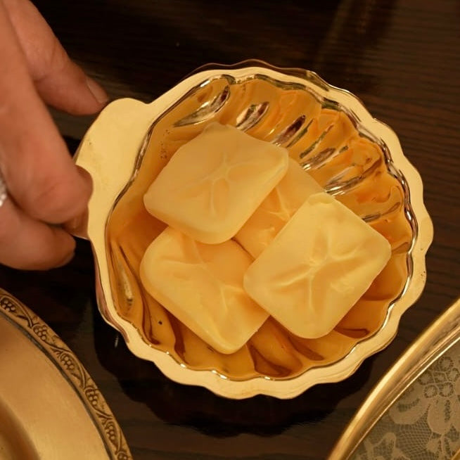 Mahrin - Set of 2 Shell Dish in Brass