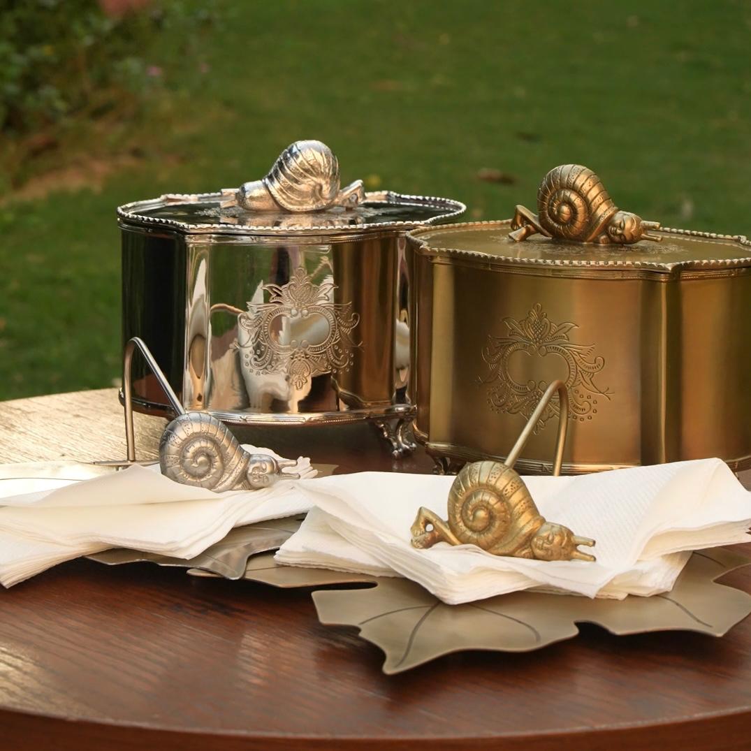 Sukóon Brass Napkin Holder