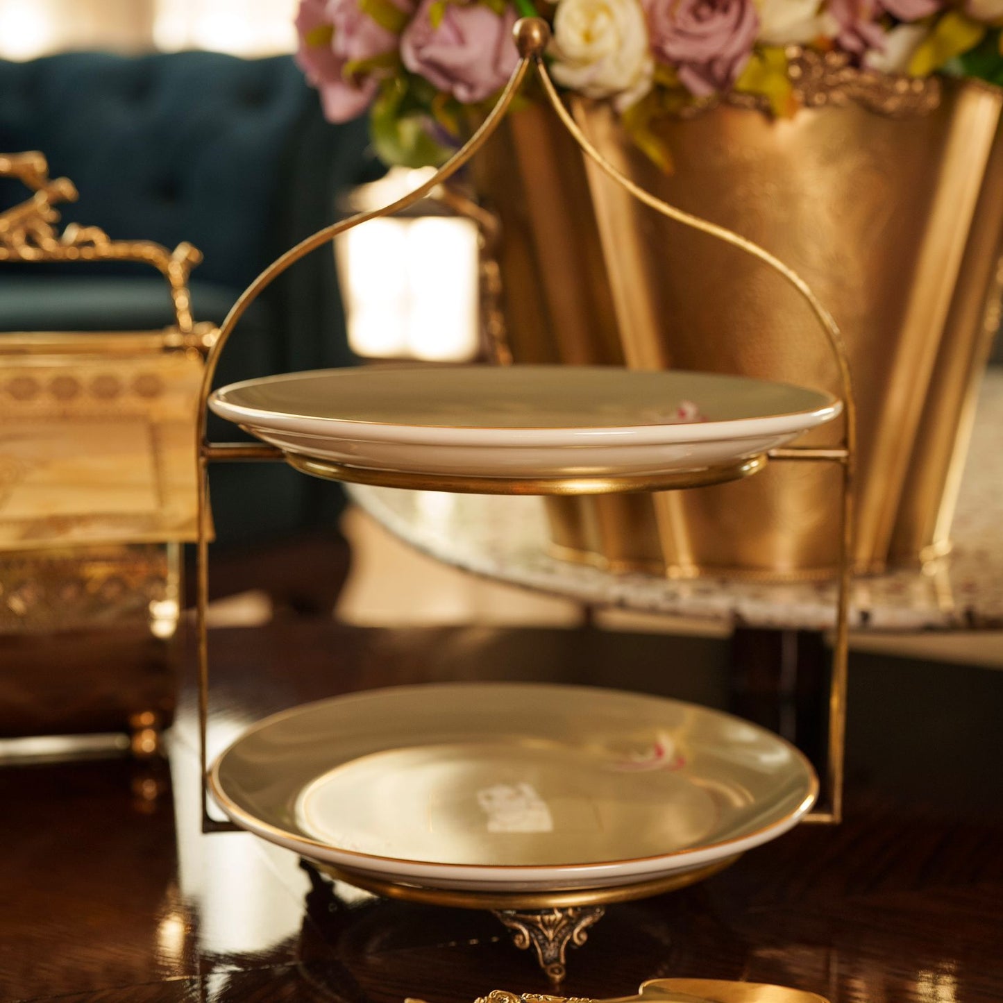 Behruz - 2 Tier platter in brass and porcelain