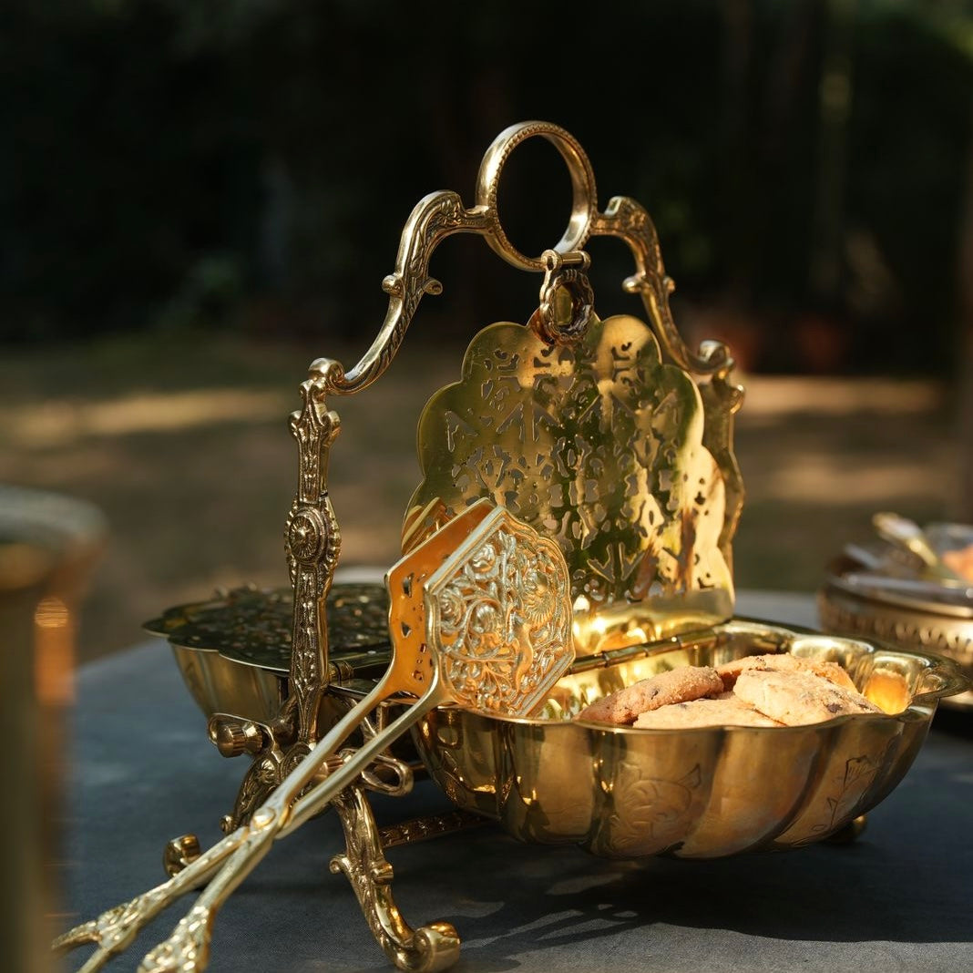 Nóor - Cookie server in brass