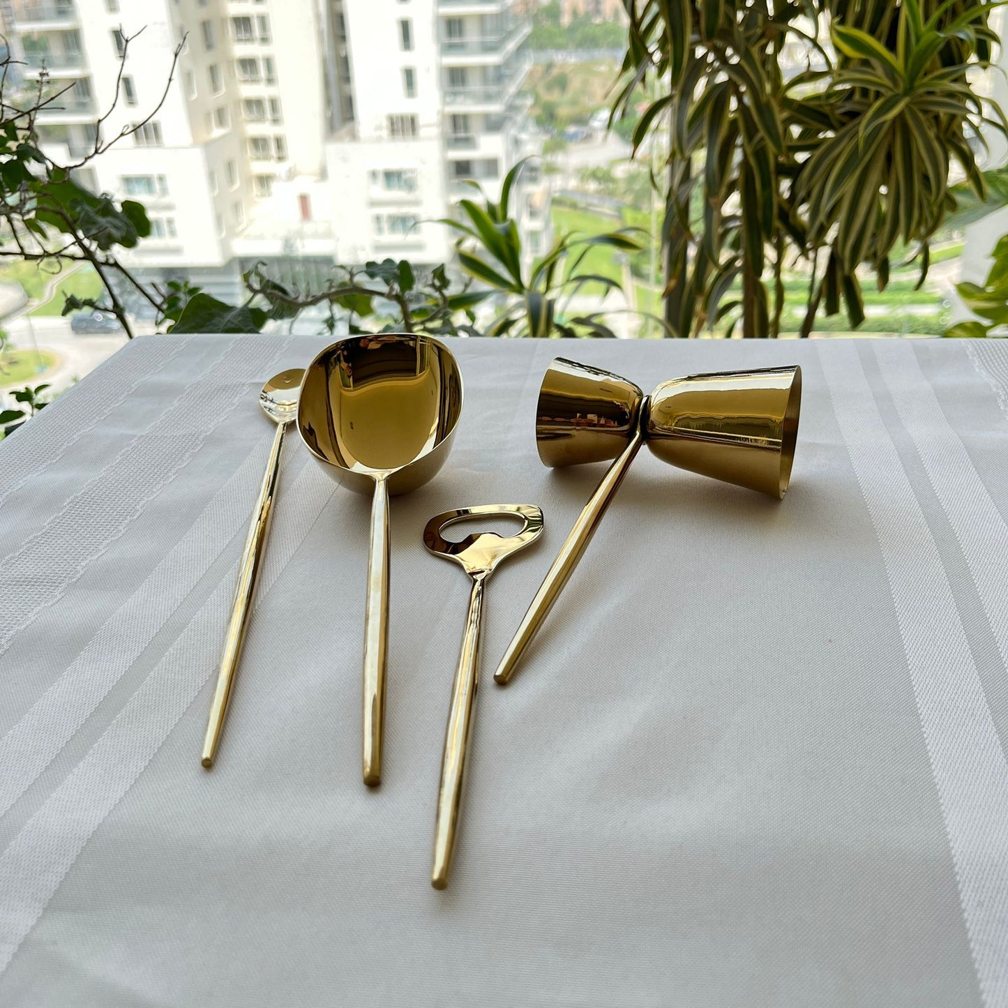 Mádira - Cocktail Hour: set of 4 bar tools