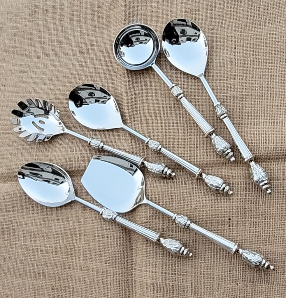 Amála - Chandi set of 6 Serving Spoons in brass