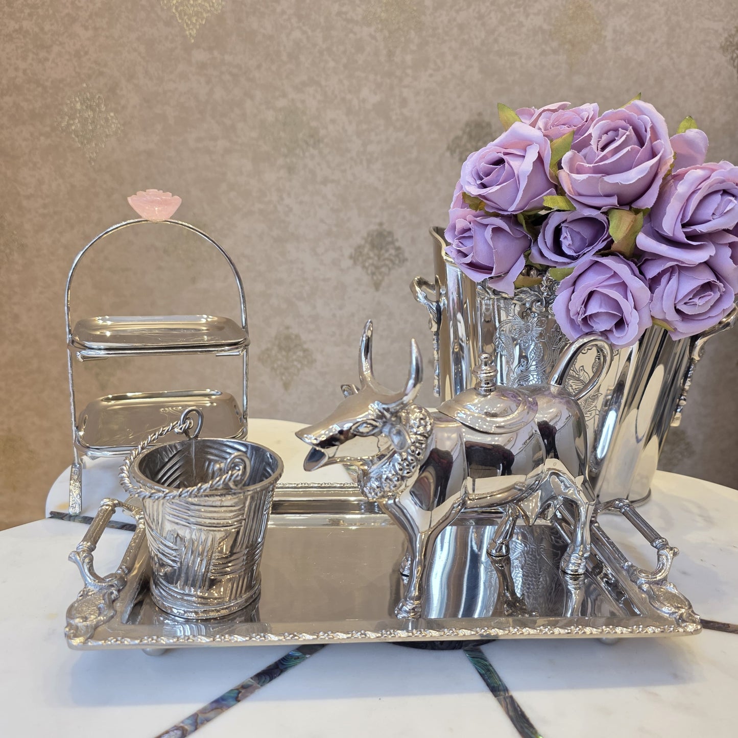 Méhfil-é-Khaas - A unique 2 piece tea set in brass