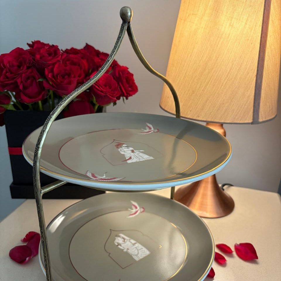 Behruz - 2 Tier platter in brass and porcelain