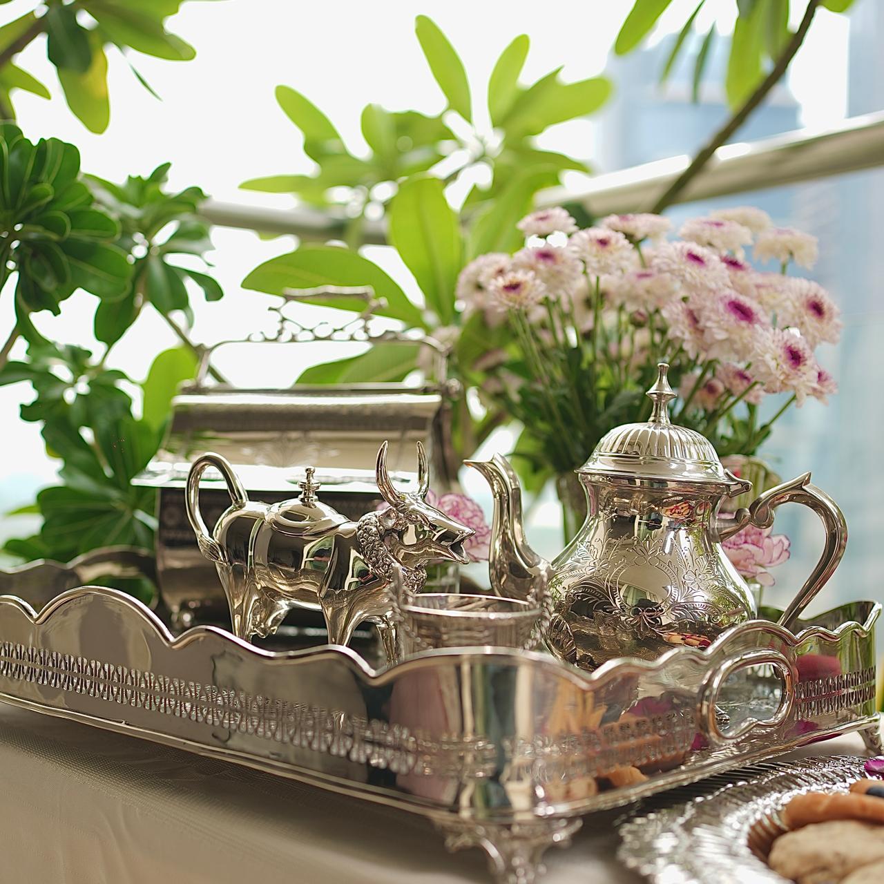 Názm Sana Large- exquisite large sized brass tray