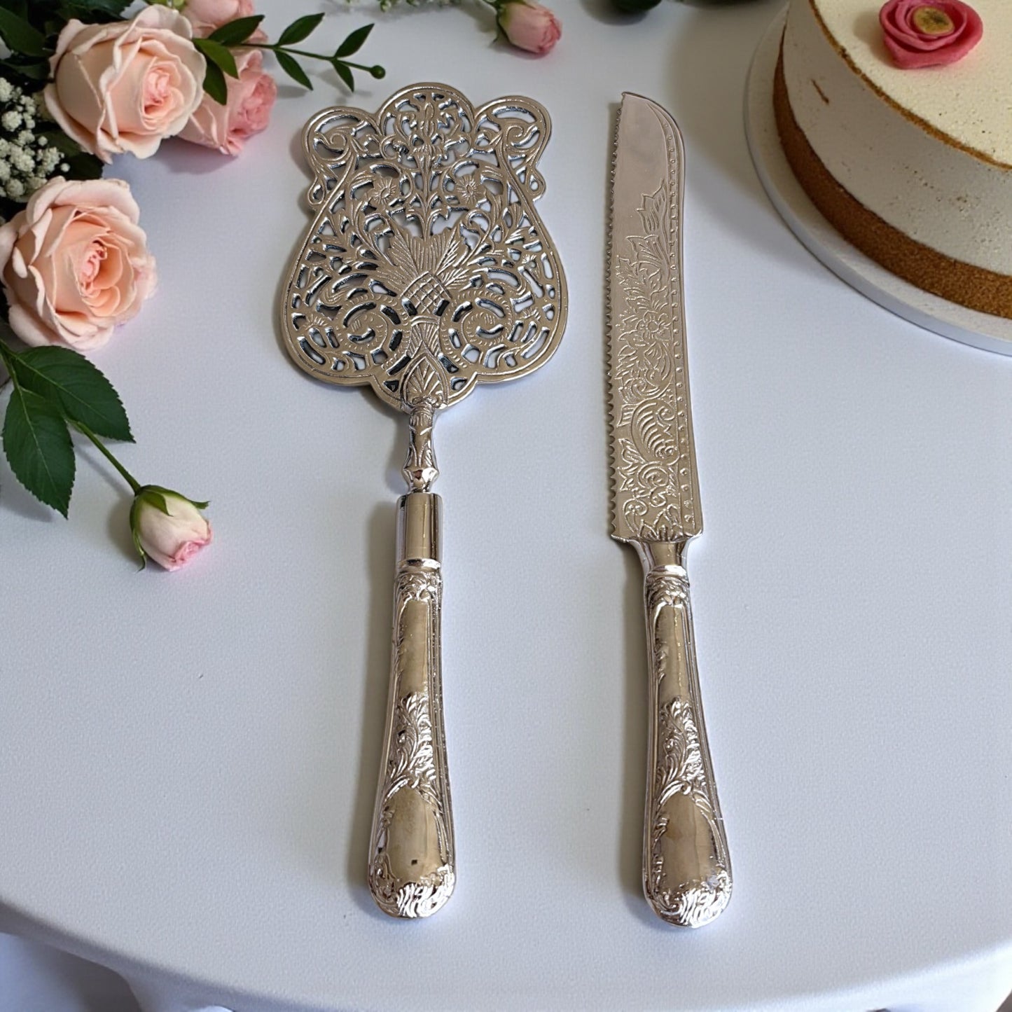 Zahra Naqsh - Set of 2 Brass Cake Server