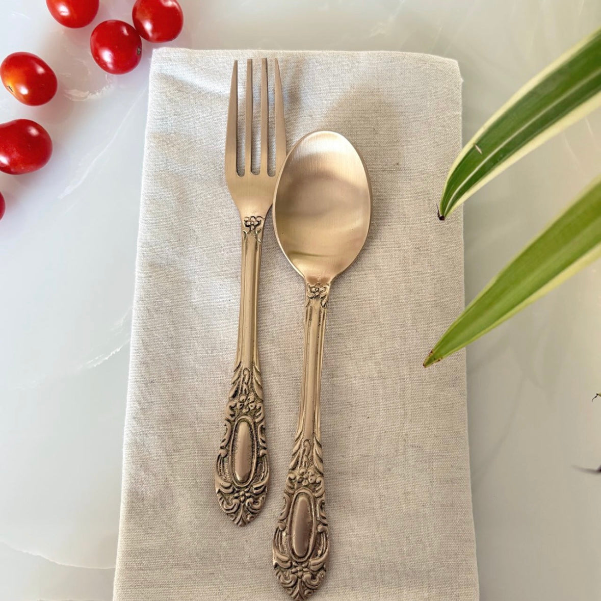 Ruáab - 12 pc Spoons & Forks set in Brass