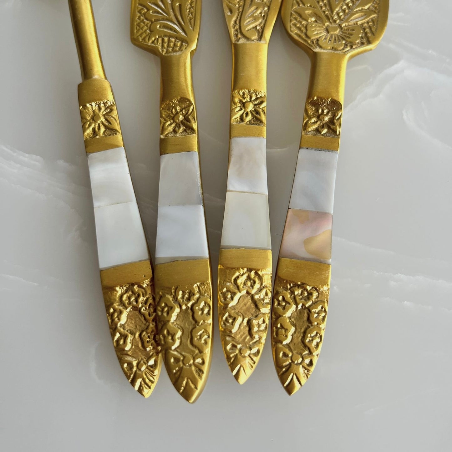 Aiźa Naqashi - Brass with Mother of Pearl 4 pc cheese set