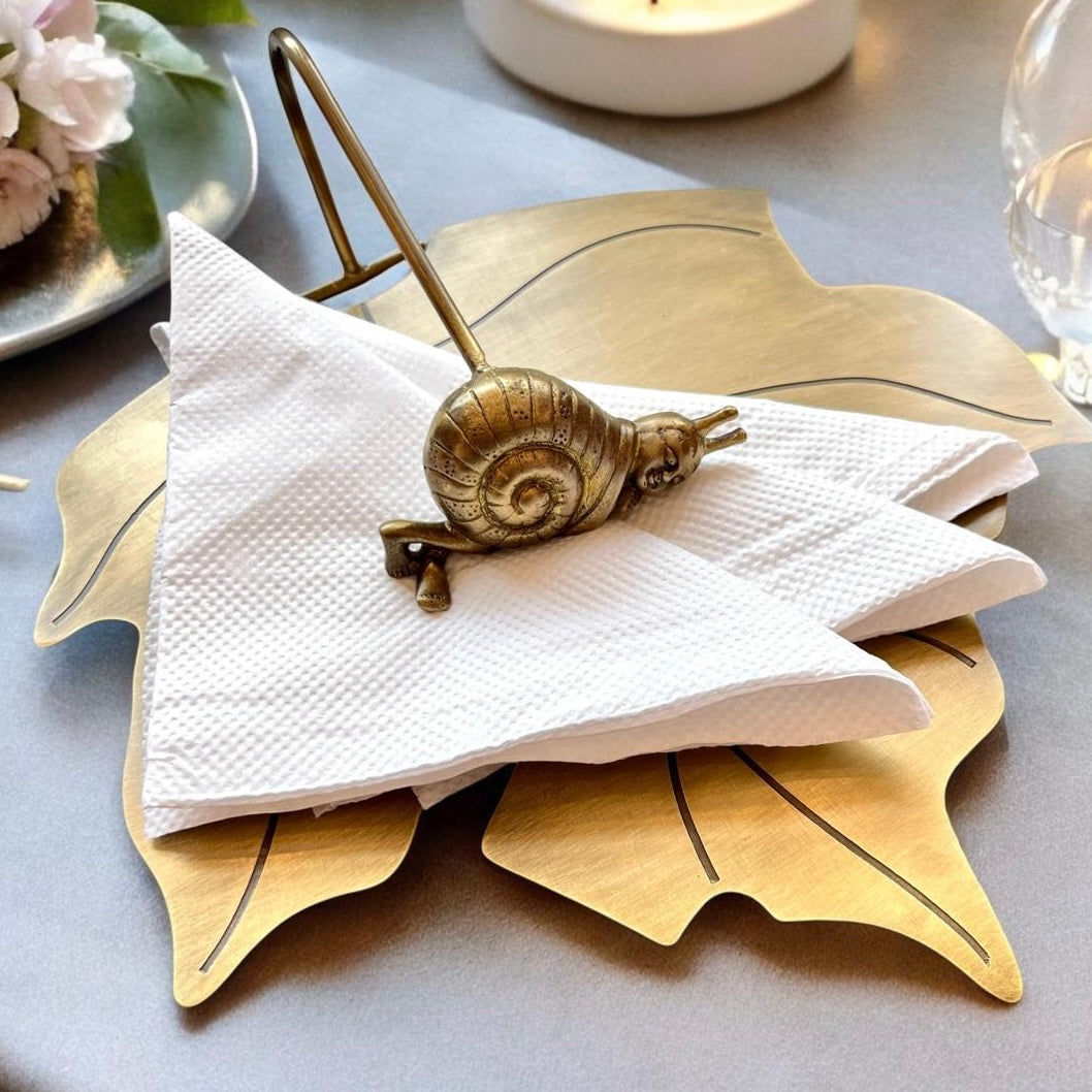 Sukóon Brass Napkin Holder