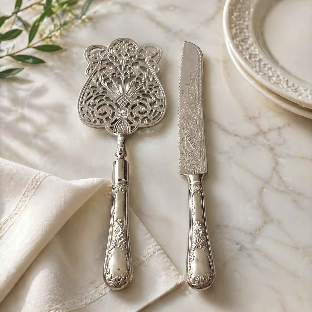 Zahra Naqsh - Set of 2 Brass Cake Server