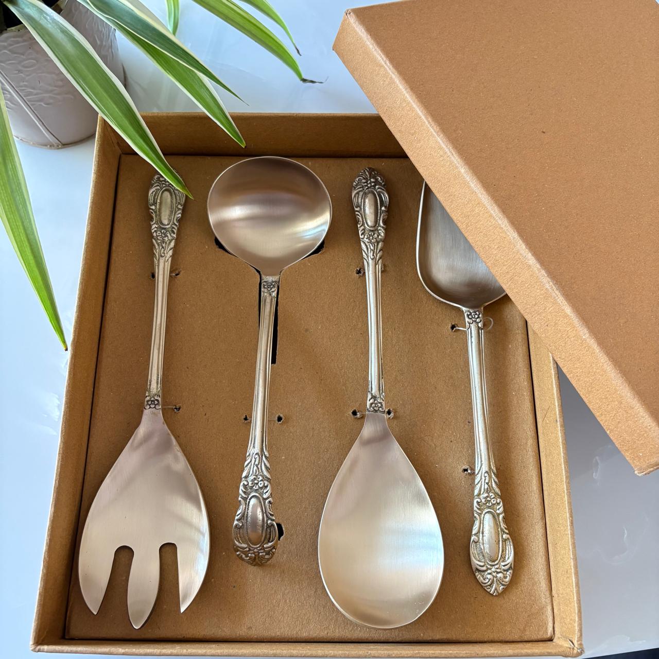 Ruáab - Set of 4 Serving Spoons in Brass