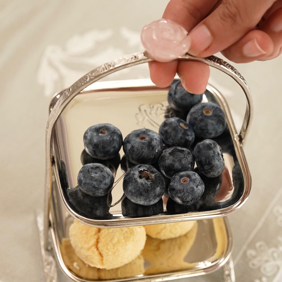 Zarista – Brass Two-Tier Platter