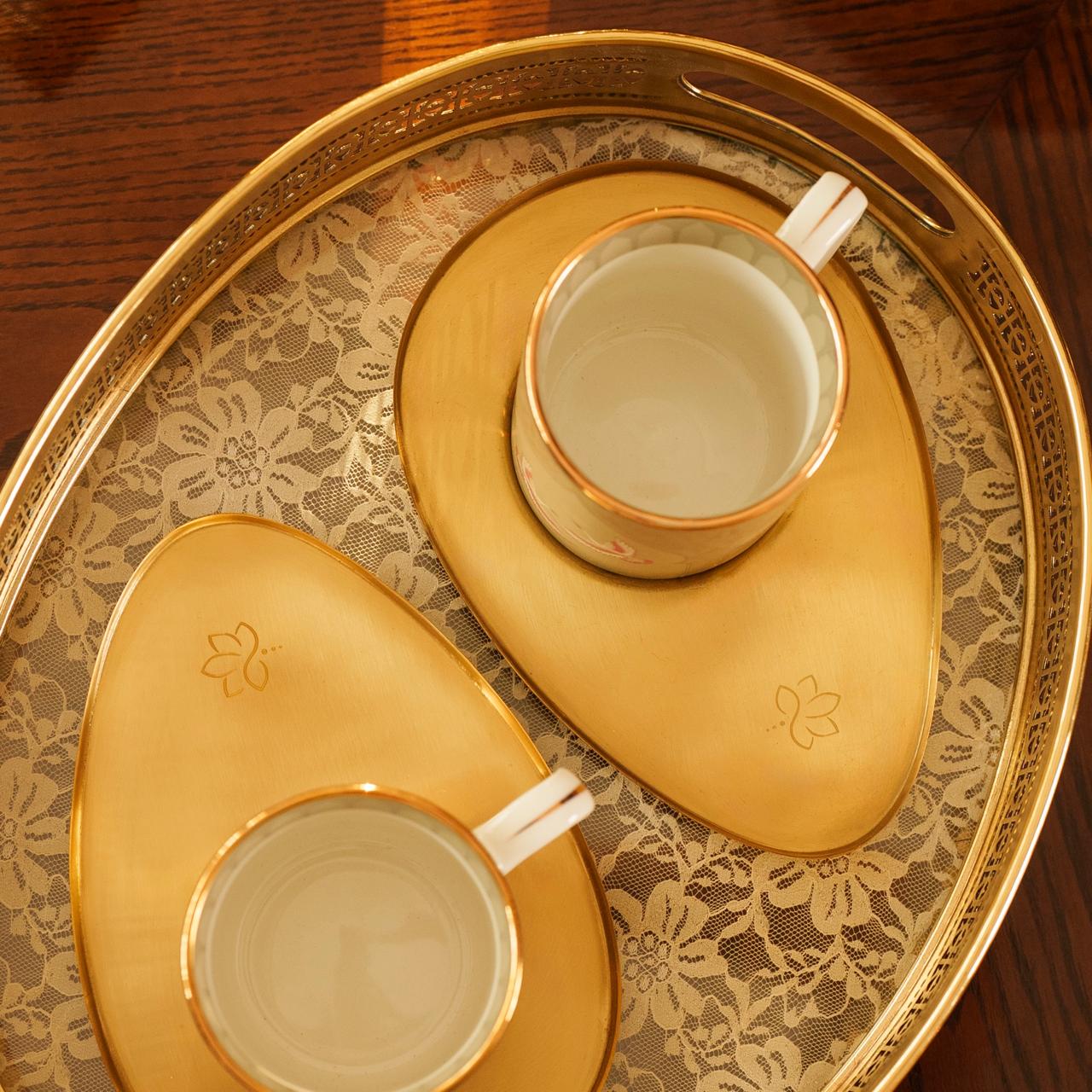Názm - Brass tray with delicate fabric